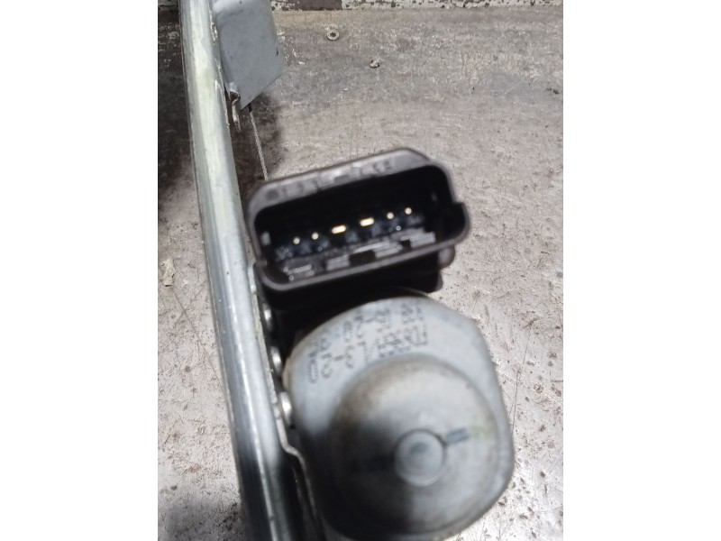 Recambio de mando elevalunas trasero izquierdo para renault grand scénic ii (jm0/1_) 1.9 dci (jm14) referencia OEM IAM   