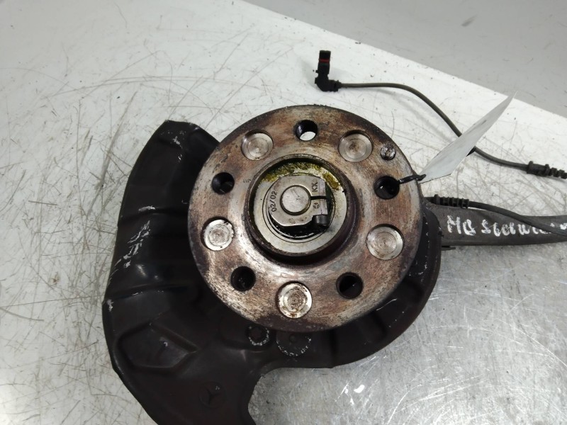 Recambio de mangueta delantera derecha para mercedes clase s (w220) berlina 5.5 v12 36v cat referencia OEM IAM   