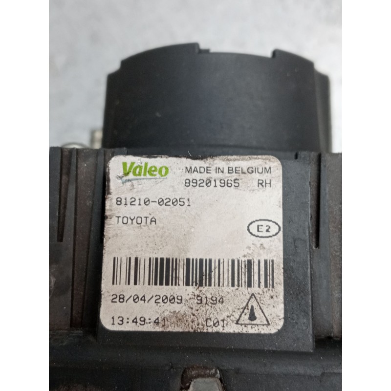 Recambio de faro antiniebla derecho para toyota corolla (_e12_) 1.6 vvt-i (zze121_) referencia OEM IAM 89201965 8121002051 