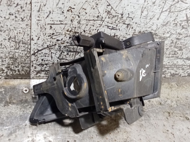 Recambio de faro antiniebla derecho para hyundai sonata v (nf) 2.0 crdi referencia OEM IAM   