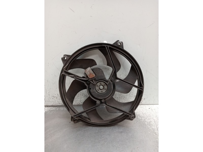 Recambio de electroventilador para peugeot 406 (8b) 2.0 hdi 110 referencia OEM IAM 1831322016  