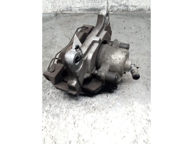 Recambio de pinza freno delantera derecha para volkswagen passat cc b6 (357) 2.0 tdi referencia OEM IAM   