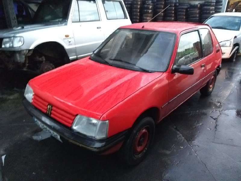 peugeot 205 berlina del año 1992