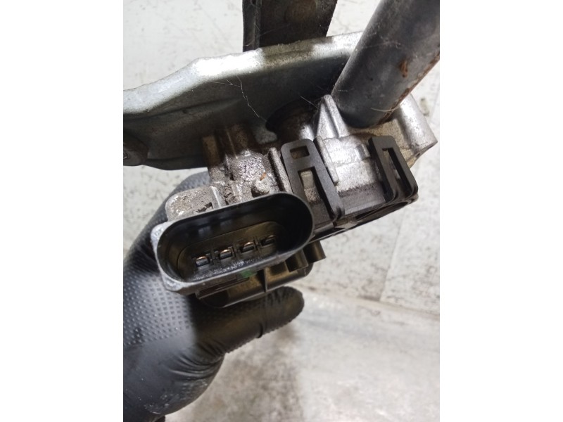 Recambio de motor limpia delantero para fiat doblo autobús (263_) 1.6 d multijet (263axd1b) referencia OEM IAM 0390241564 518105