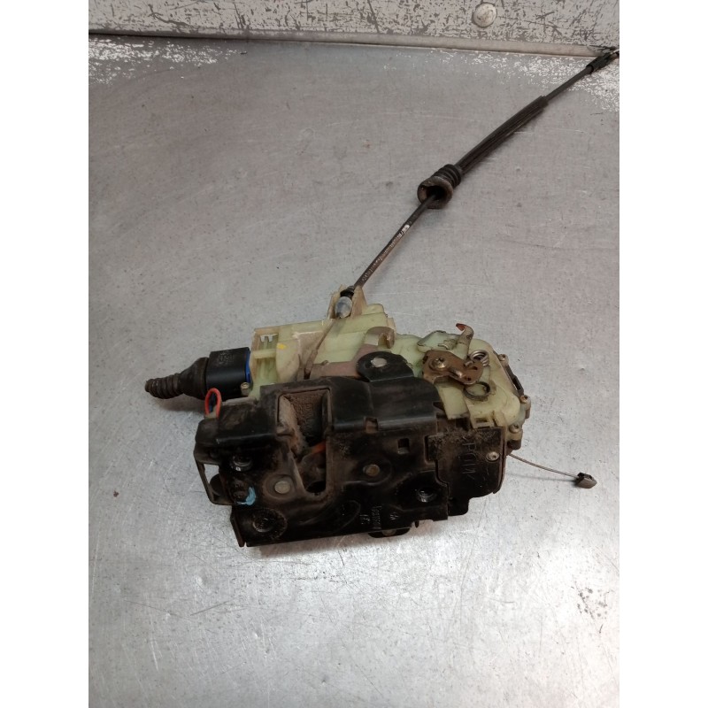 Recambio de motor cierre centralizado delantero derecho para seat cordoba (6l2) 1.4 16v referencia OEM IAM 3B1837016BQ  