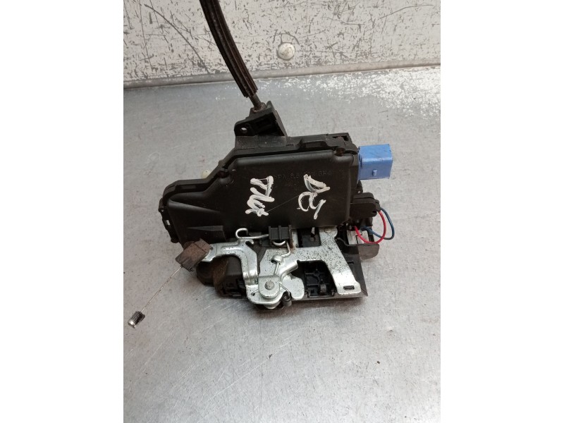 Recambio de motor cierre centralizado trasero derecho para seat cordoba (6l2) 1.4 16v referencia OEM IAM   