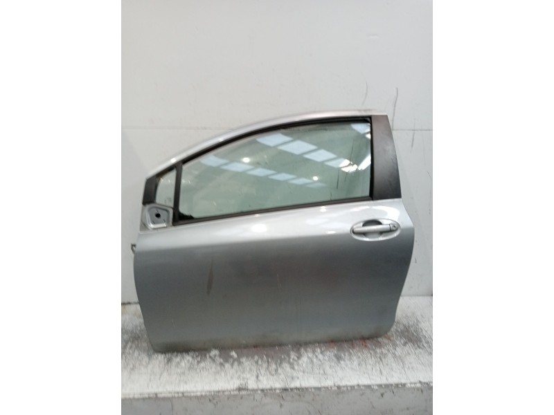 Recambio de puerta delantera izquierda para toyota yaris (_p9_) 1.4 d-4d (nlp90_) referencia OEM IAM  3P 