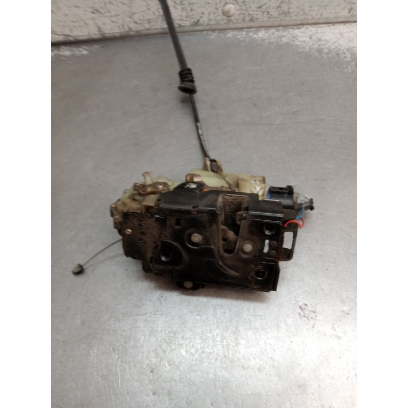 Recambio de motor cierre centralizado delantero izquierdo para seat cordoba (6l2) 1.4 16v referencia OEM IAM 3B1837015AM  