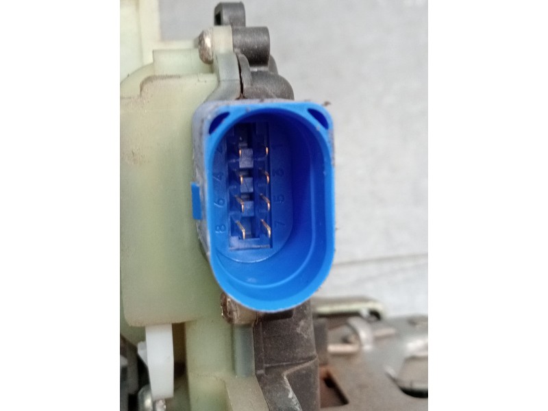 Recambio de motor cierre centralizado delantero izquierdo para seat cordoba (6l2) 1.4 16v referencia OEM IAM 3B1837015AM  