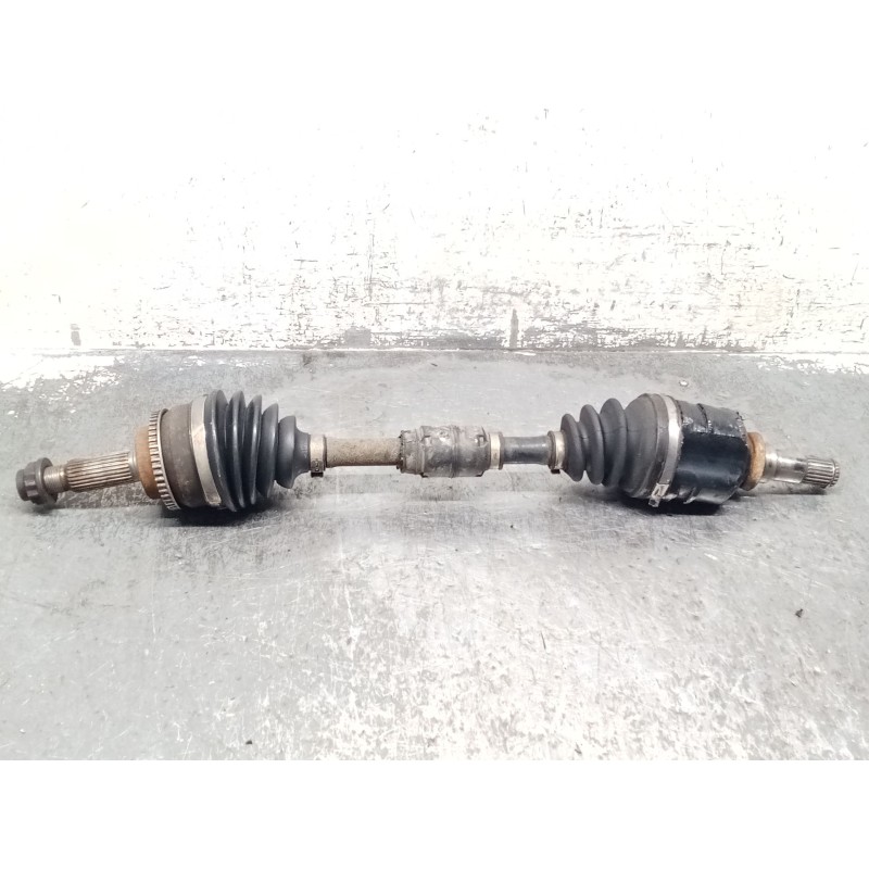 Recambio de transmision delantera izquierda para toyota corolla (_e12_) 1.6 vvt-i (zze121_) referencia OEM IAM   