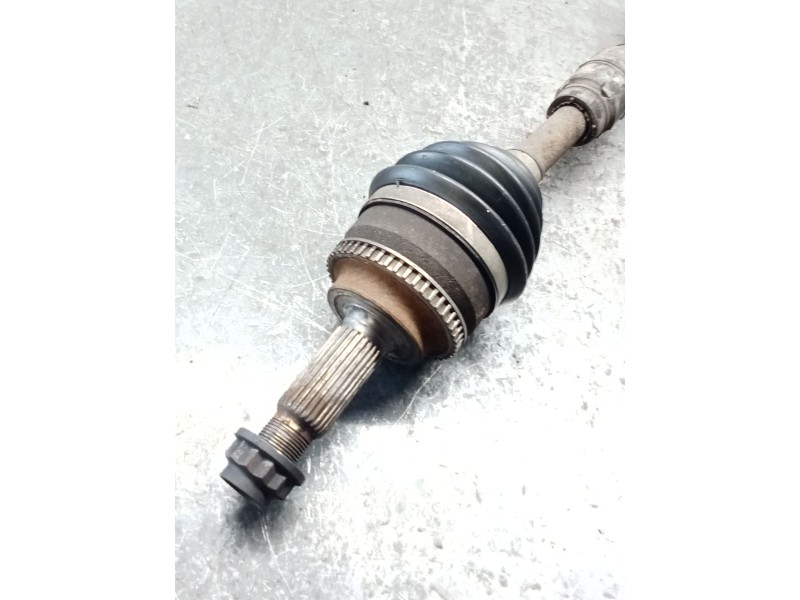 Recambio de transmision delantera izquierda para toyota corolla (_e12_) 1.6 vvt-i (zze121_) referencia OEM IAM   