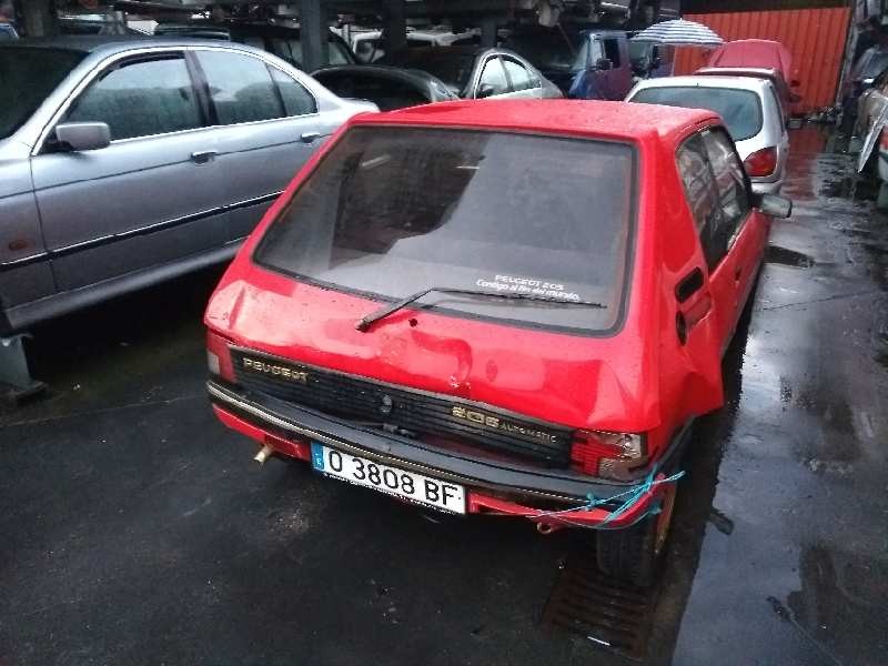 peugeot 205 berlina del año 1992