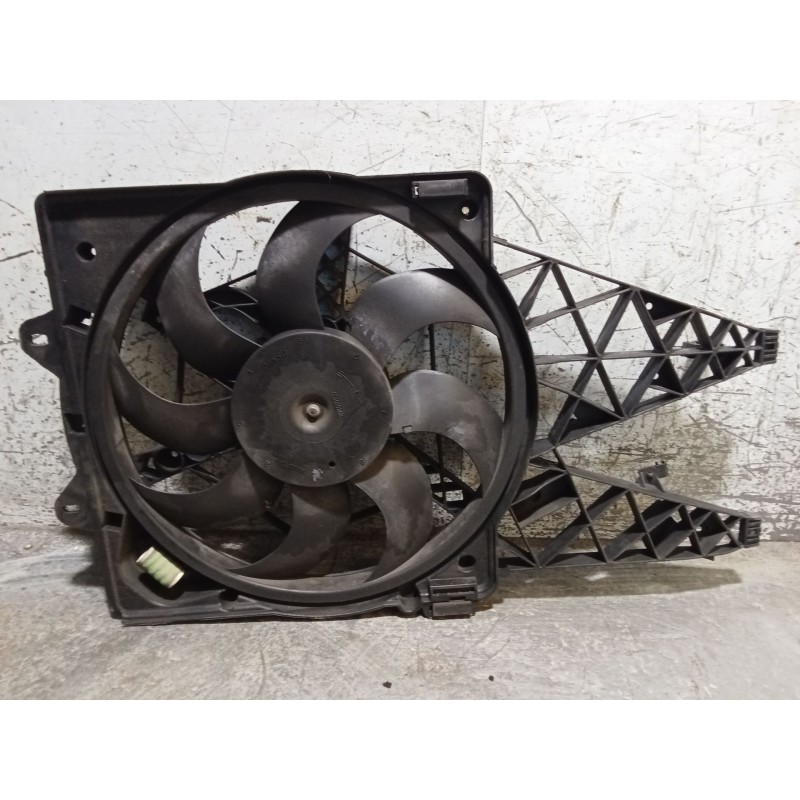Recambio de electroventilador para fiat doblo autobús (263_) 1.6 d multijet (263axd1b) referencia OEM IAM 519673540 8D9600000 