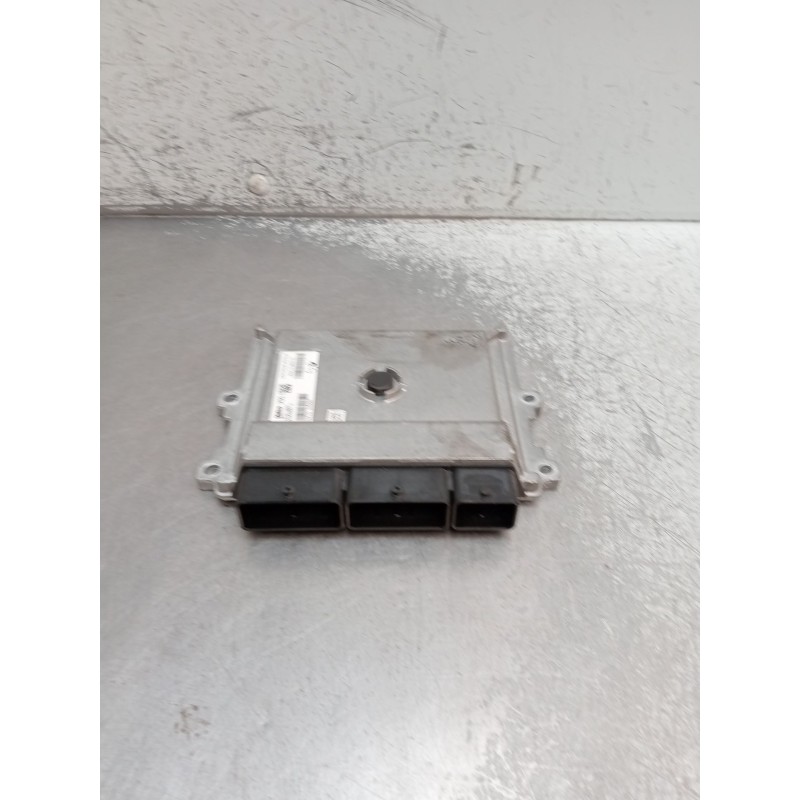 Recambio de centralita motor uce para renault clio iv (bh_) 0.9 tce 90 referencia OEM IAM 237109221R 161810244 