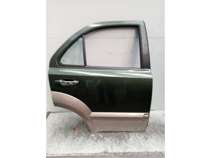 Recambio de puerta trasera derecha para kia sorento i (jc) 2.5 crdi referencia OEM IAM  5P 