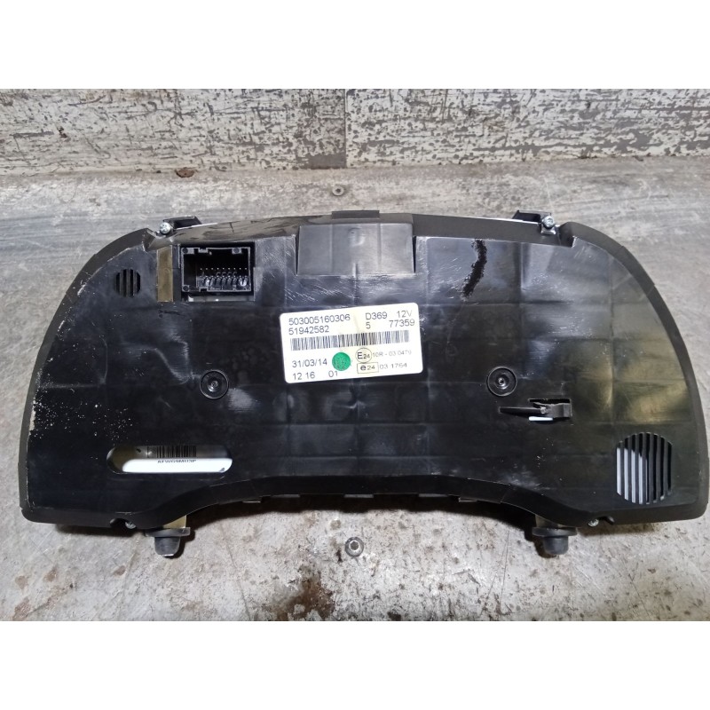 Recambio de cuadro instrumentos para fiat doblo autobús (263_) 1.6 d multijet (263axd1b) referencia OEM IAM 503005160306 5194258