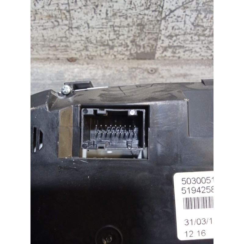 Recambio de cuadro instrumentos para fiat doblo autobús (263_) 1.6 d multijet (263axd1b) referencia OEM IAM 503005160306 5194258