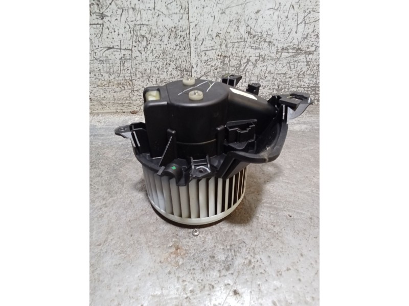 Recambio de motor calefaccion para fiat doblo autobús (263_) 1.6 d multijet (263axd1b) referencia OEM IAM 5T7430000 507730100 50