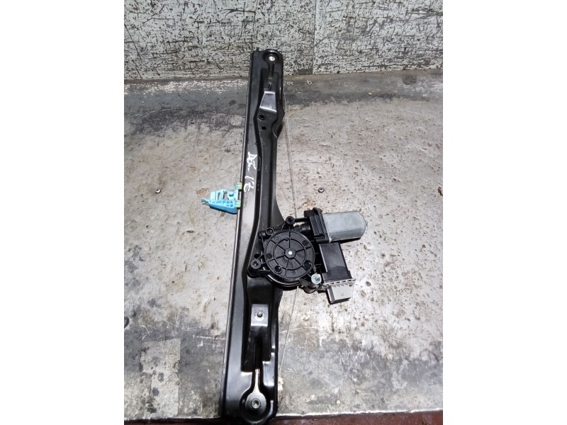 Recambio de elevalunas delantero izquierdo para fiat doblo autobús (263_) 1.6 d multijet (263axd1b) referencia OEM IAM 51810880 