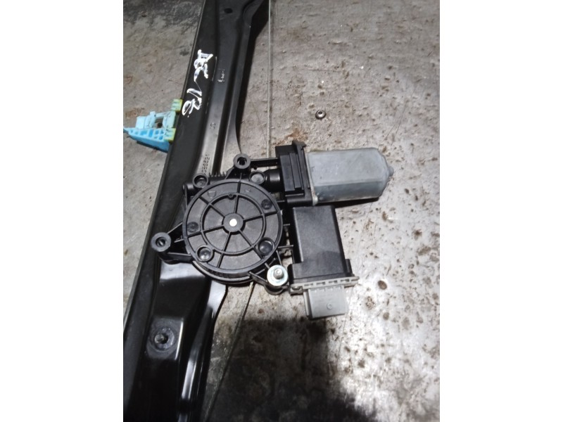 Recambio de elevalunas delantero izquierdo para fiat doblo autobús (263_) 1.6 d multijet (263axd1b) referencia OEM IAM 51810880 