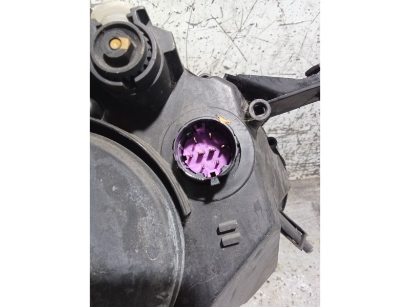 Recambio de faro izquierdo para fiat doblo autobús (263_) 1.6 d multijet (263axd1b) referencia OEM IAM 51810672 04639099900010 