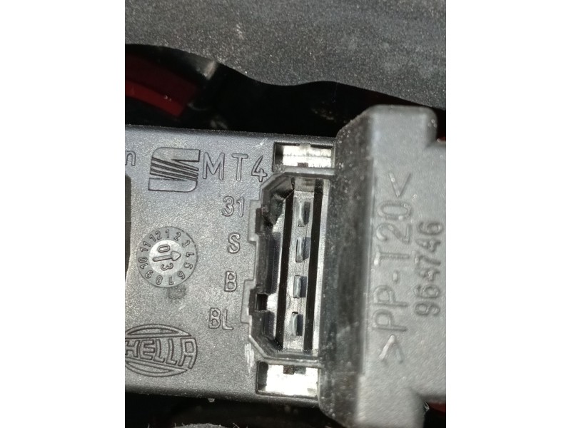 Recambio de piloto trasero izquierdo para seat cordoba (6l2) 1.4 16v referencia OEM IAM   