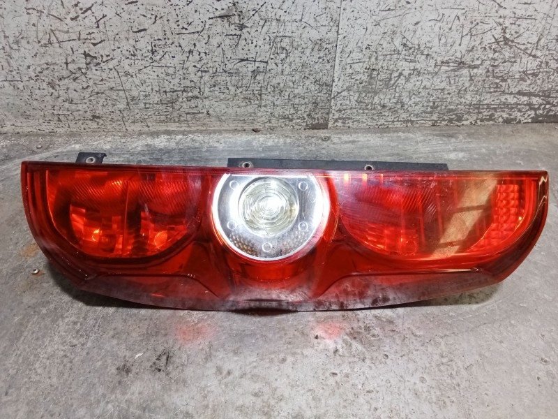 Recambio de piloto trasero derecho para fiat doblo autobús (263_) 1.6 d multijet (263axd1b) referencia OEM IAM 02037099900010 CO