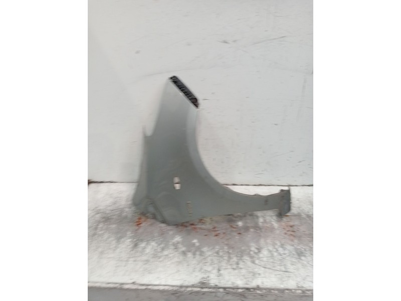 Recambio de aleta delantera derecha para toyota yaris (_p9_) 1.4 d-4d (nlp90_) referencia OEM IAM   