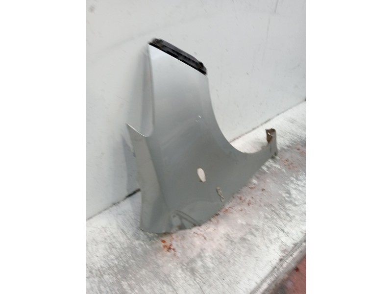 Recambio de aleta delantera derecha para toyota yaris (_p9_) 1.4 d-4d (nlp90_) referencia OEM IAM   