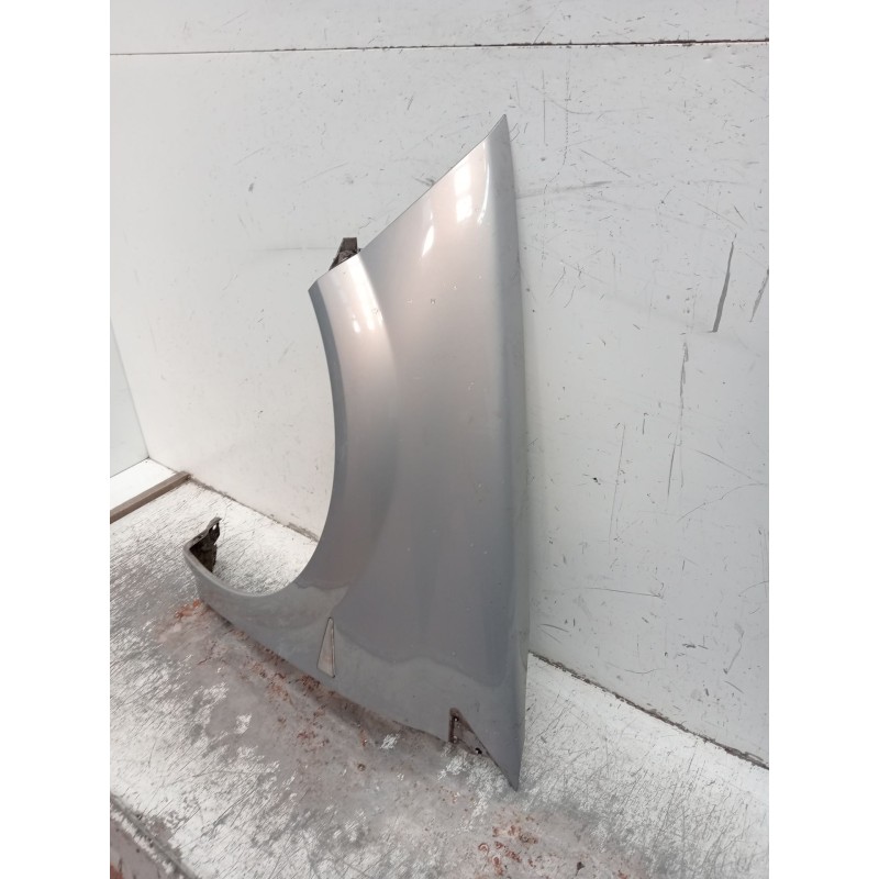 Recambio de aleta delantera izquierda para renault megane ii (bm0/1_, cm0/1_) 1.6 16v (bm0c, cm0c) referencia OEM IAM   