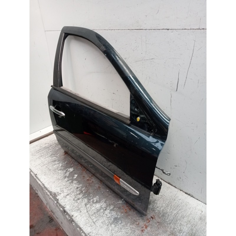 Recambio de puerta delantera derecha para renault laguna ii (bg0/1_) 2.2 dci (bg0f) referencia OEM IAM  5P 