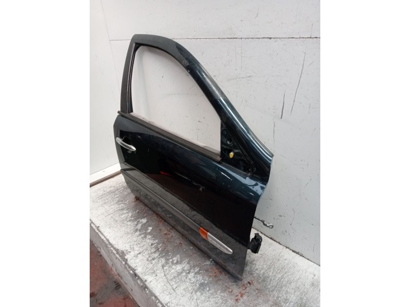 Recambio de puerta delantera derecha para renault laguna ii (bg0/1_) 2.2 dci (bg0f) referencia OEM IAM  5P 