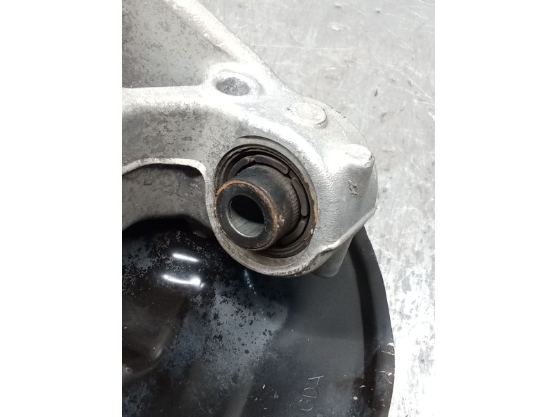 Recambio de mangueta trasera derecha para volkswagen passat cc b6 (357) 2.0 tdi referencia OEM IAM 5N0615612C  