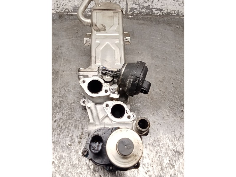 Recambio de enfriador egr para volkswagen passat cc b6 (357) 2.0 tdi referencia OEM IAM 709720000  