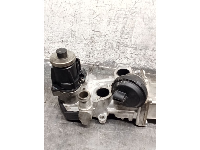 Recambio de enfriador egr para volkswagen passat cc b6 (357) 2.0 tdi referencia OEM IAM 709720000  