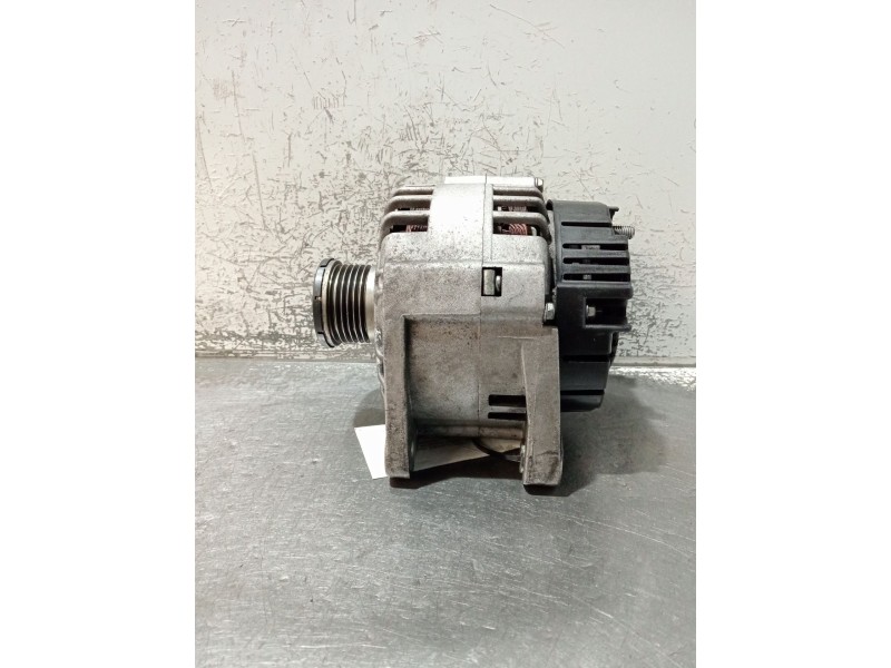 Recambio de alternador para nissan primastar furgoneta (x83) 1.9 dci 100 referencia OEM IAM 2542653 575560125000 