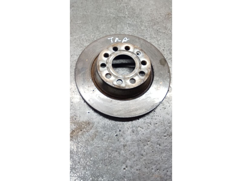 Recambio de disco freno trasero para volkswagen passat cc b6 (357) 2.0 tdi referencia OEM IAM   