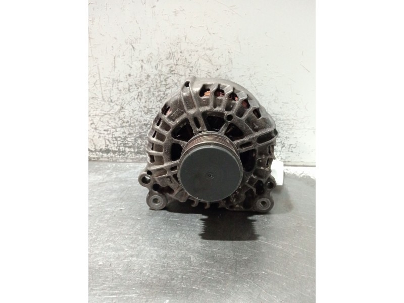 Recambio de alternador para volkswagen passat cc b6 (357) 2.0 tdi referencia OEM IAM 03L903023  