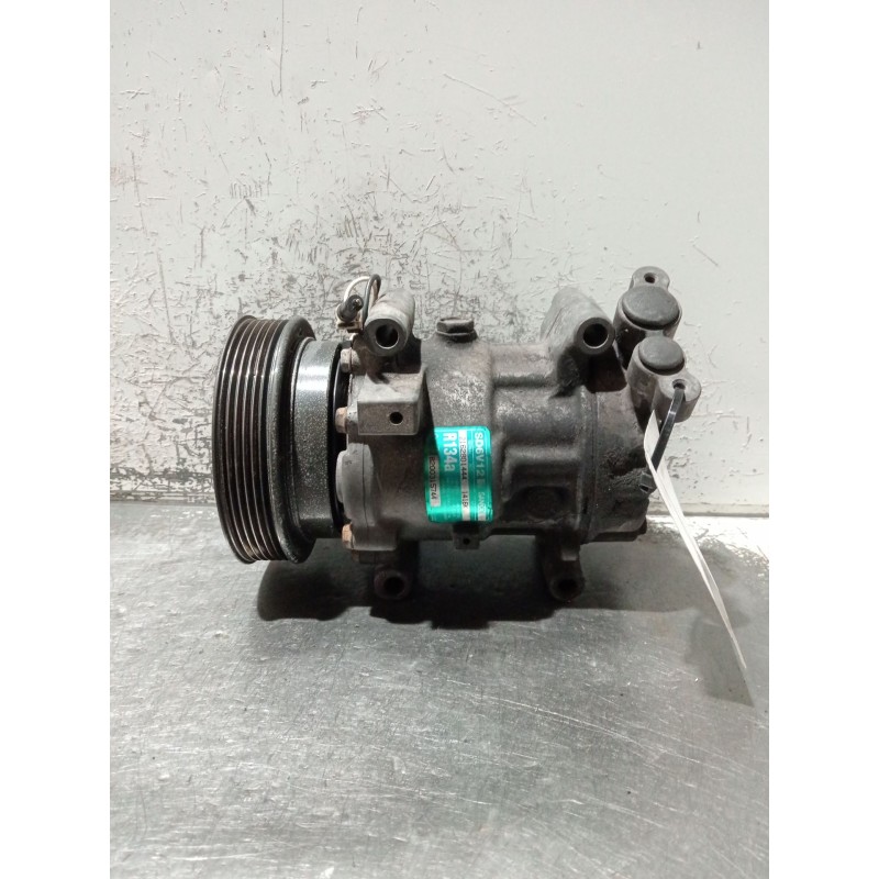 Recambio de compresor aire acondicionado para renault clio ii (bb_, cb_) 1.5 dci (b/cb08) referencia OEM IAM 8200315744  