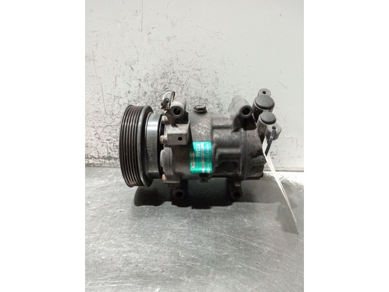 Recambio de compresor aire acondicionado para renault clio ii (bb_, cb_) 1.5 dci (b/cb08) referencia OEM IAM 8200315744  