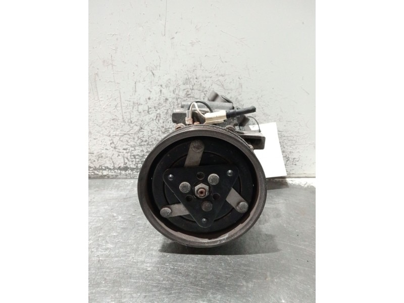 Recambio de compresor aire acondicionado para renault clio ii (bb_, cb_) 1.5 dci (b/cb08) referencia OEM IAM 8200315744  