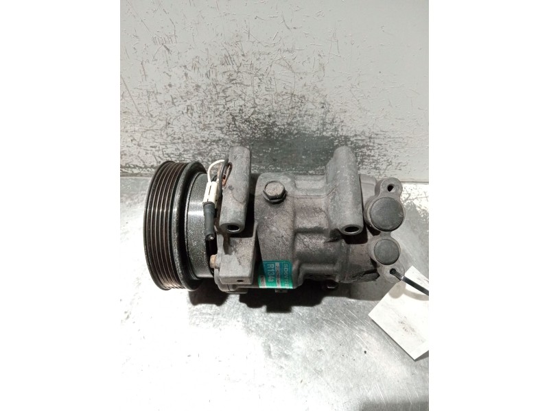 Recambio de compresor aire acondicionado para renault clio ii (bb_, cb_) 1.5 dci (b/cb08) referencia OEM IAM 8200315744  