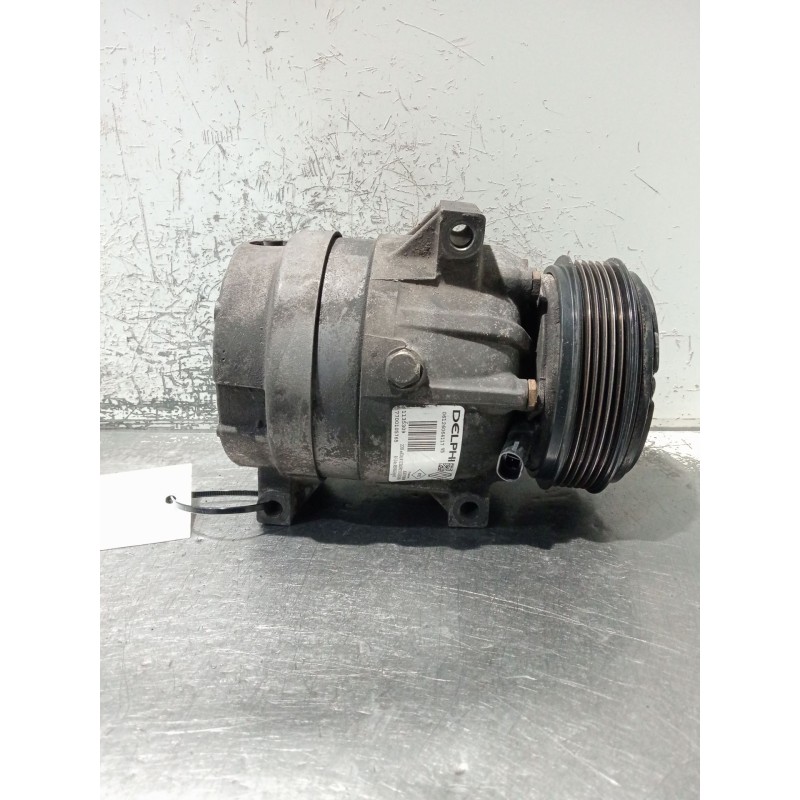 Recambio de compresor aire acondicionado para nissan primastar furgoneta (x83) 1.9 dci 100 referencia OEM IAM 7700105765  