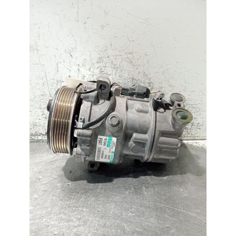 Recambio de compresor aire acondicionado para fiat doblo autobús (263_) 1.6 d multijet (263axd1b) referencia OEM IAM 51868880  