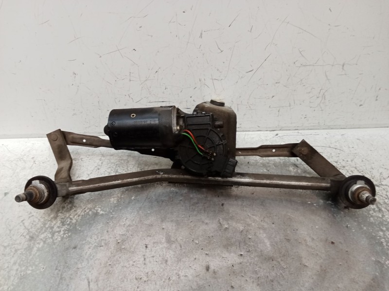 Recambio de motor limpia delantero para peugeot 206 hatchback (2a/c) 1.9 d referencia OEM IAM 0390241360  