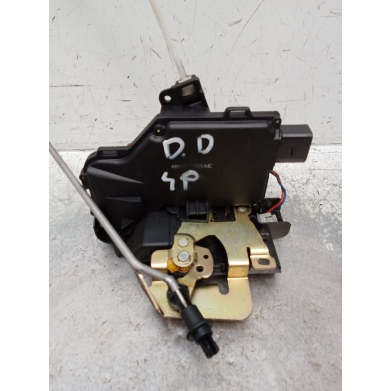 Recambio de motor cierre centralizado delantero derecho para audi a4 b6 (8e2) 2.0 referencia OEM IAM  4P 