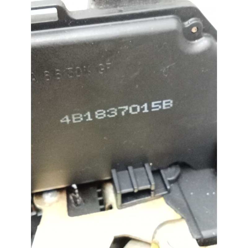Recambio de motor cierre centralizado delantero izquierdo para audi a4 b6 (8e2) 2.0 referencia OEM IAM 4B1837015B 4P 