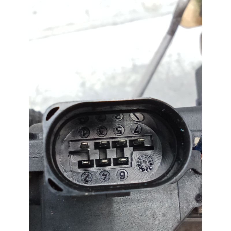 Recambio de motor cierre centralizado trasero izquierdo para audi a4 b6 (8e2) 2.0 referencia OEM IAM 4B0839015D  