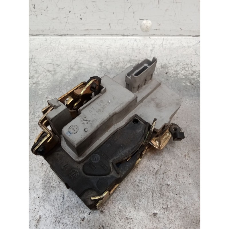 Recambio de motor cierre centralizado delantero izquierdo para peugeot 206 hatchback (2a/c) 1.9 d referencia OEM IAM 3P  