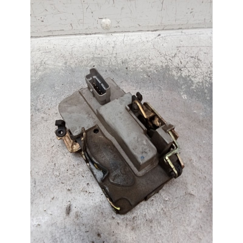 Recambio de motor cierre centralizado delantero derecho para peugeot 206 hatchback (2a/c) 1.9 d referencia OEM IAM 3P  